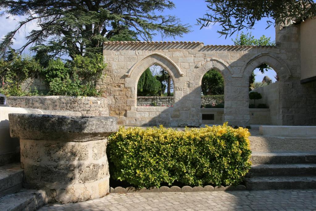 Hotel Au Logis Des Remparts Saint-Émilion Eksteriør billede
